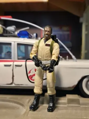 Winston Zeddemore Ghostbusters Plasma Pack O-Ring 40th Ann 3.75 Figure