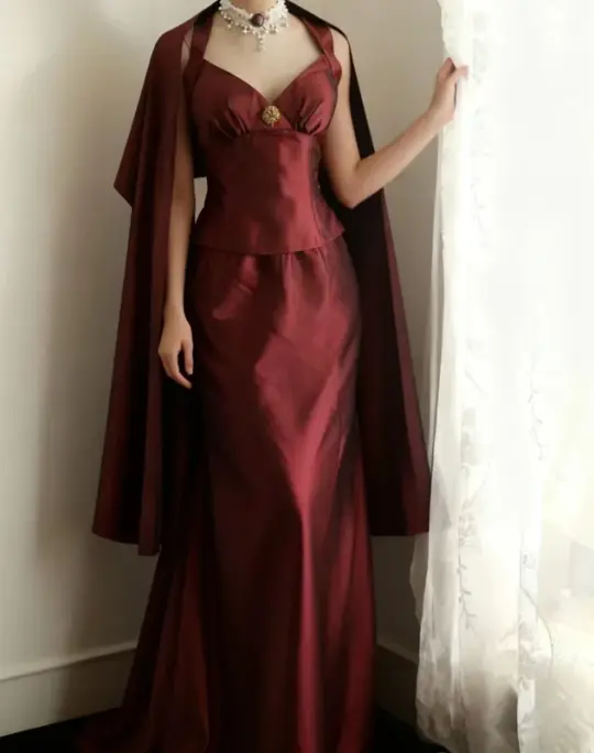 Red halter-neck fitted top and bodycon long skirt suit for a ballroom gown R6697