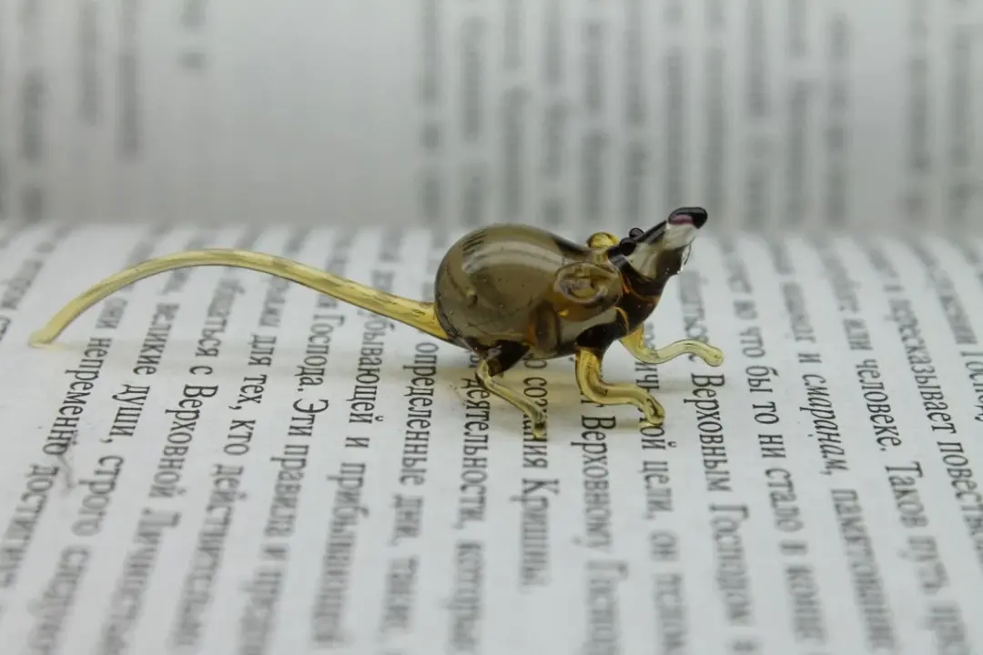 Amber Transparent Glass Rat Figurine – Handcrafted Lampwork Art