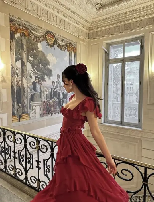 Flowy Chiffon Ruffled Prom Gown Burgundy Women's Corset Maxi Evening Dress — Fall Outfit 2026 New RS3104