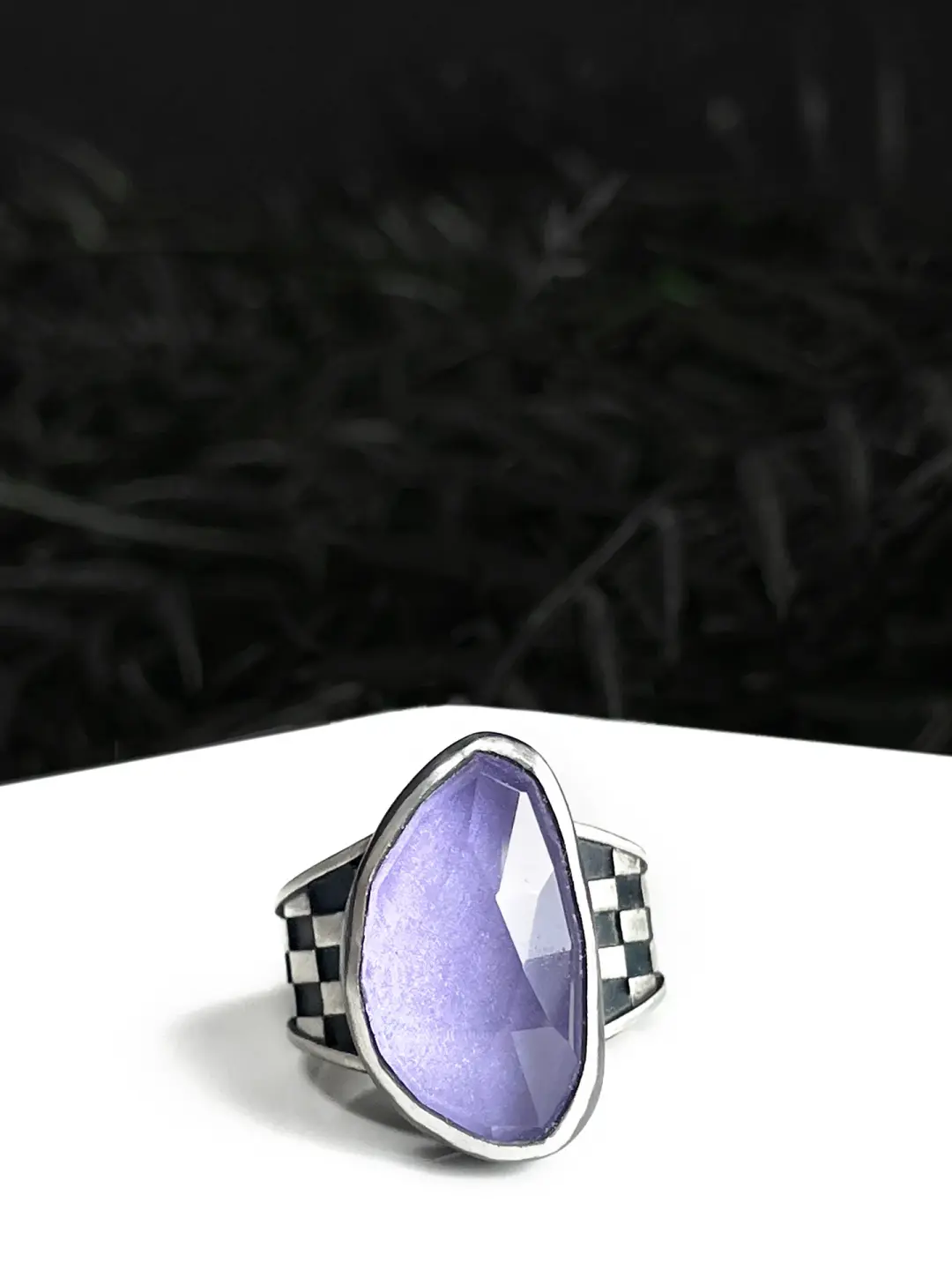 Glowing Quartz Illusion Ring - Size 7