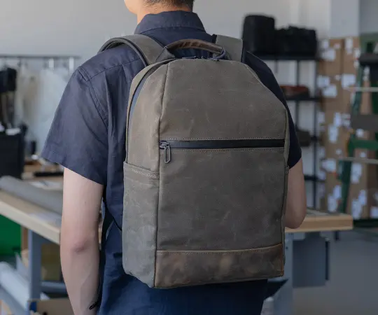 Essential Laptop Backpack - Canvas Edition