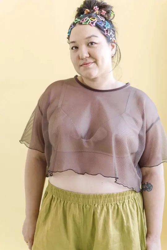 BROWN SUGAR MESH BOXY CROP TOP
