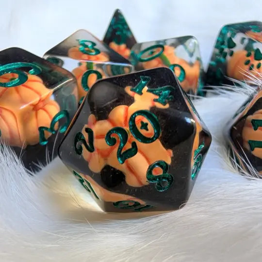 Pumpkin Inclusion DnD Dice Set – 8-Piece Black & Green with Pumpkins | Fennek & Finch