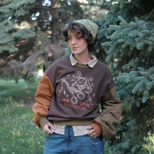 Don your Vegetables Crewneck // Oak Tree