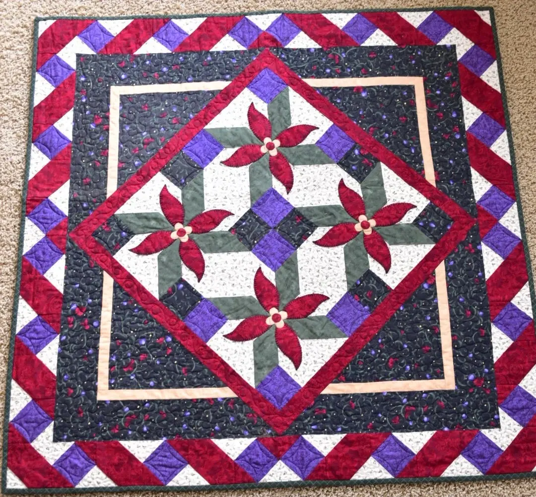 Pinwheel Poinsettia Quilt