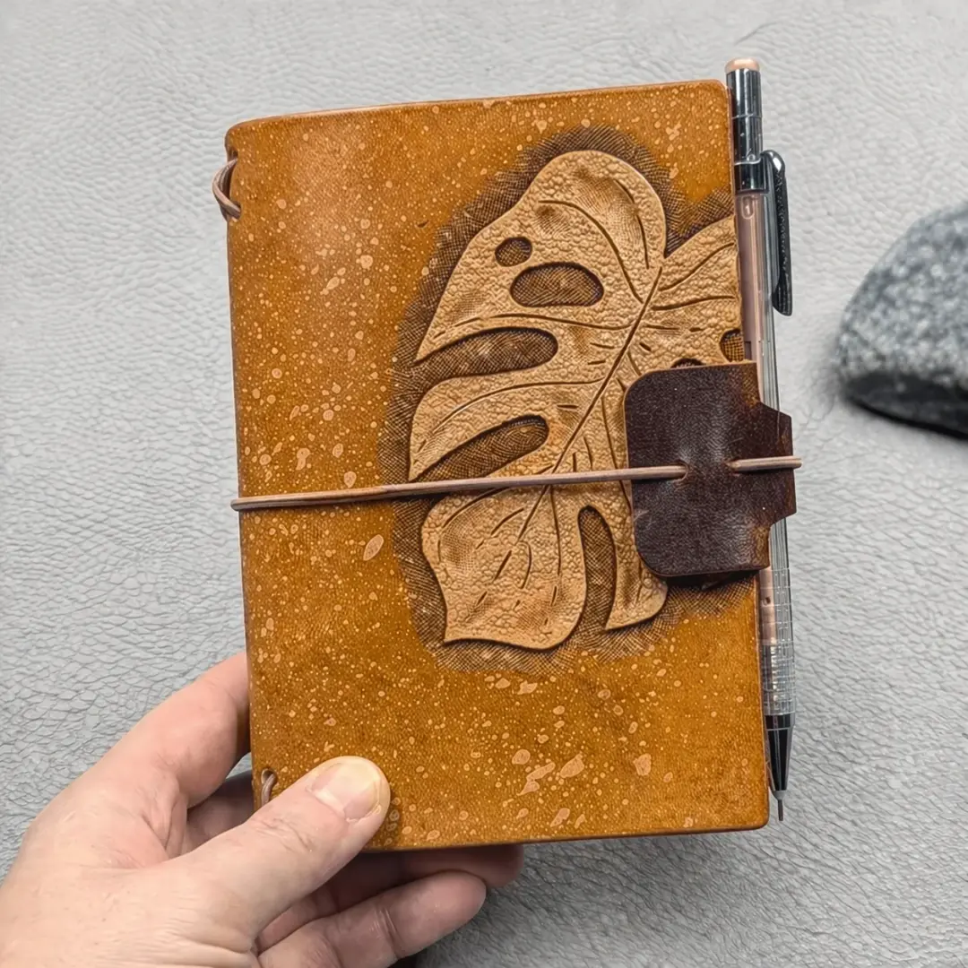 PASSPORT Traveller's Notebook | Tooled Monstera Leaf, No. 4