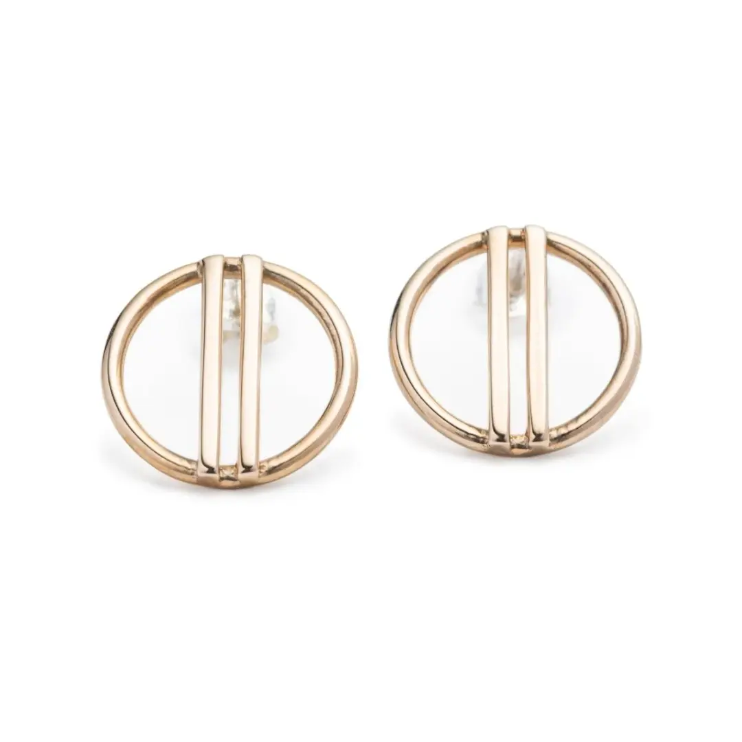 Liv stud earrings
