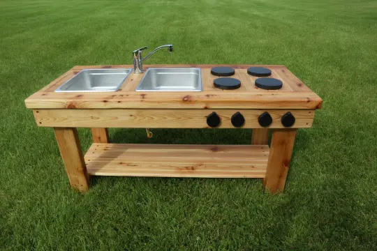 Simple Mud Kitchen (with shelf)