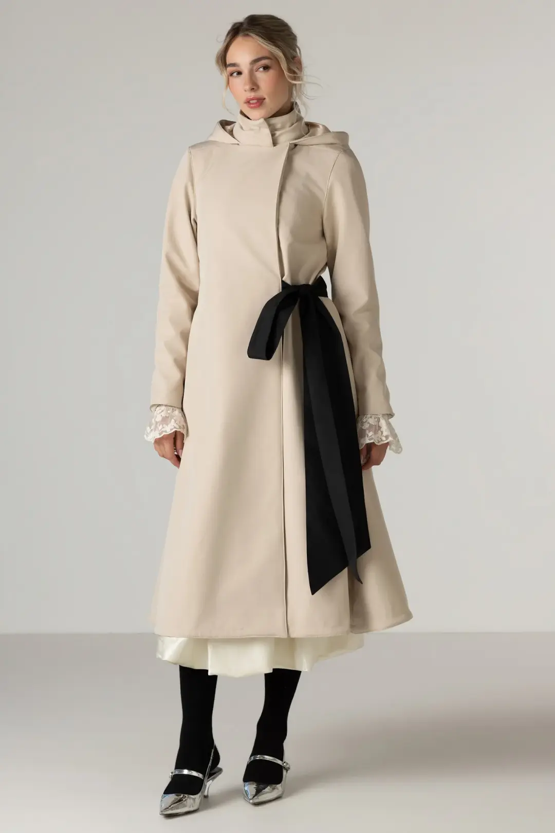 Beige Double Breasted Coat with Trapeze Cut with a Bow | Desirable Bow