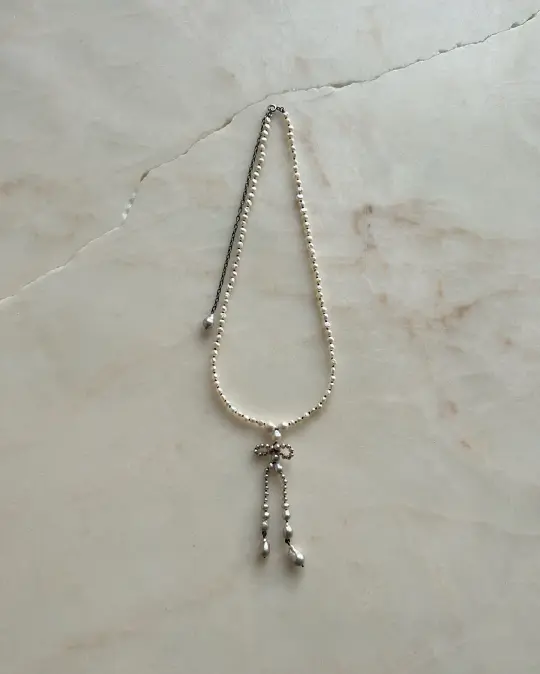 Ribbon Bows II // Freshwater And Baroque Pearl Necklace