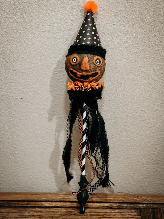 Vintage style sculpted paper mache noisemaker/rattle