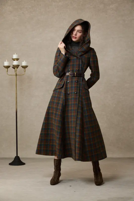 Trista 24 | 100% twill wool hooded coat
