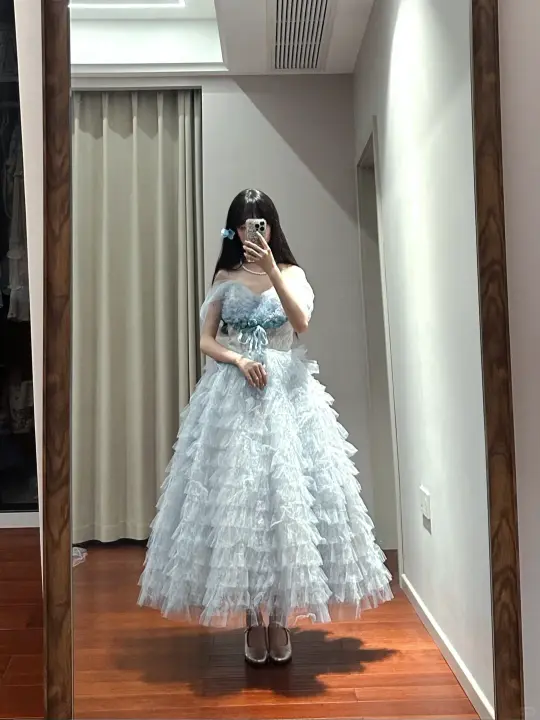 Light blue off-the-shoulder fitted waist slim-fitting ball gown with a full skirt R8847