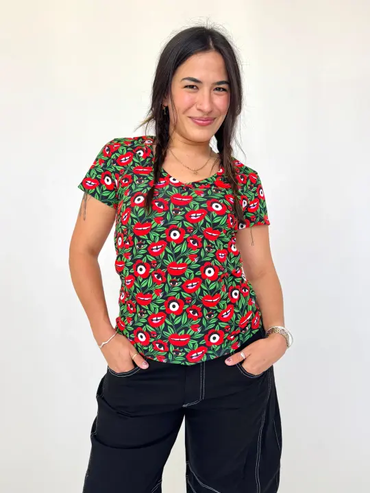 V-Neck Poison Ivy
