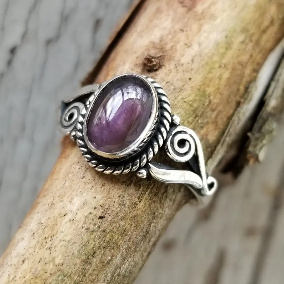 Lily - Amethyst Ring in Sterling Silver