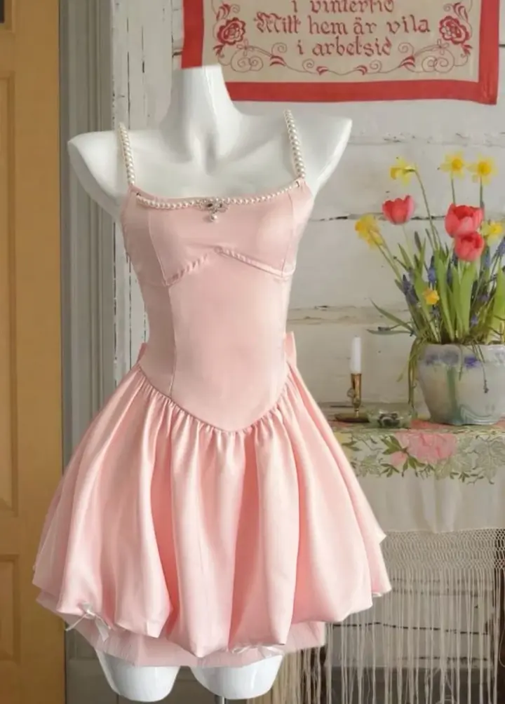 Pink short skirt with pearl suspenders, slim waist and slimming flower bud short skirt, homecoming dress R4087