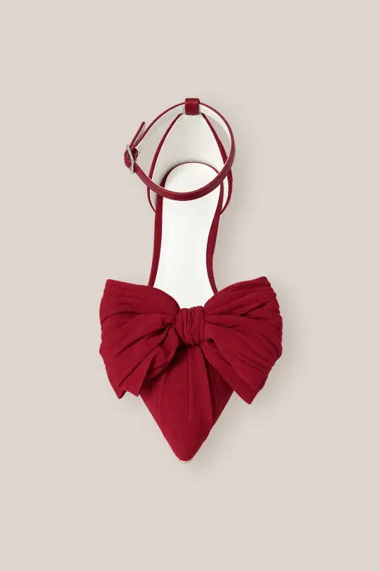 Zola Heel in Cranberry