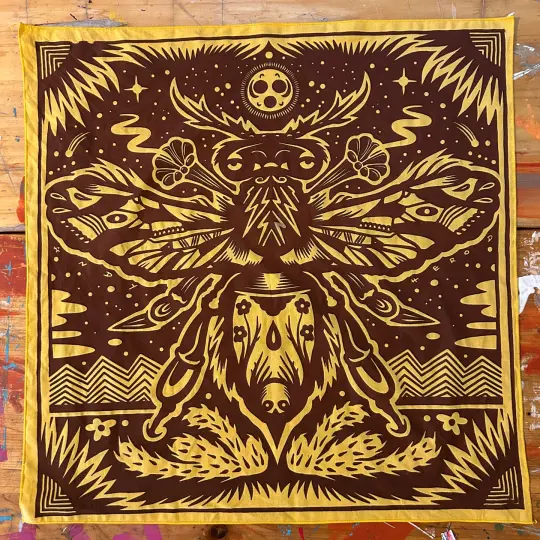 Phases of the Bee Bandana