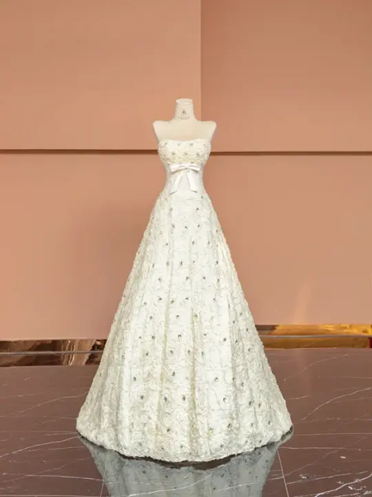 White strapless, fitted A-line long ball gown/bridal dress R8488