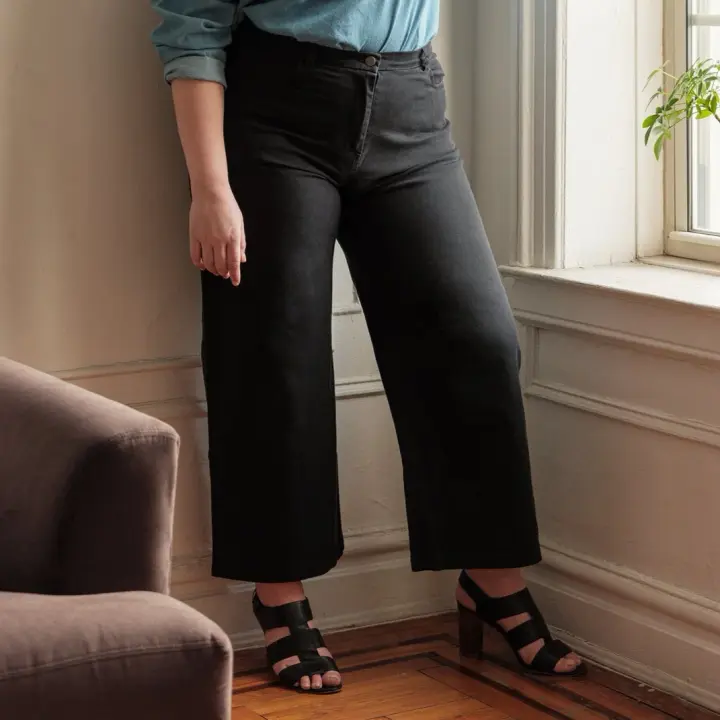 Toni Jeans in Black