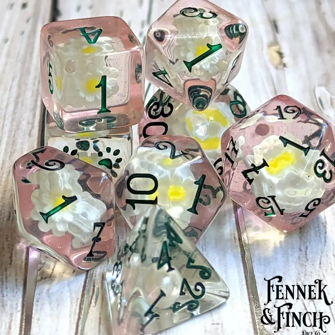 Sunset Lily Dice Set – 8-Piece with Faux Flowers | Fennek & Finch