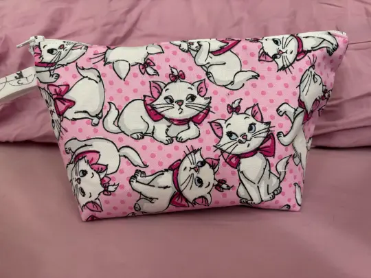 White Kitten Zipper Pouch