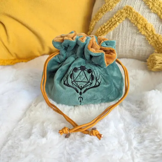Druid Dice Bag – Multi-Pocket Green Brown Velvet Pouch with Moon Phases | Fennek & Finch