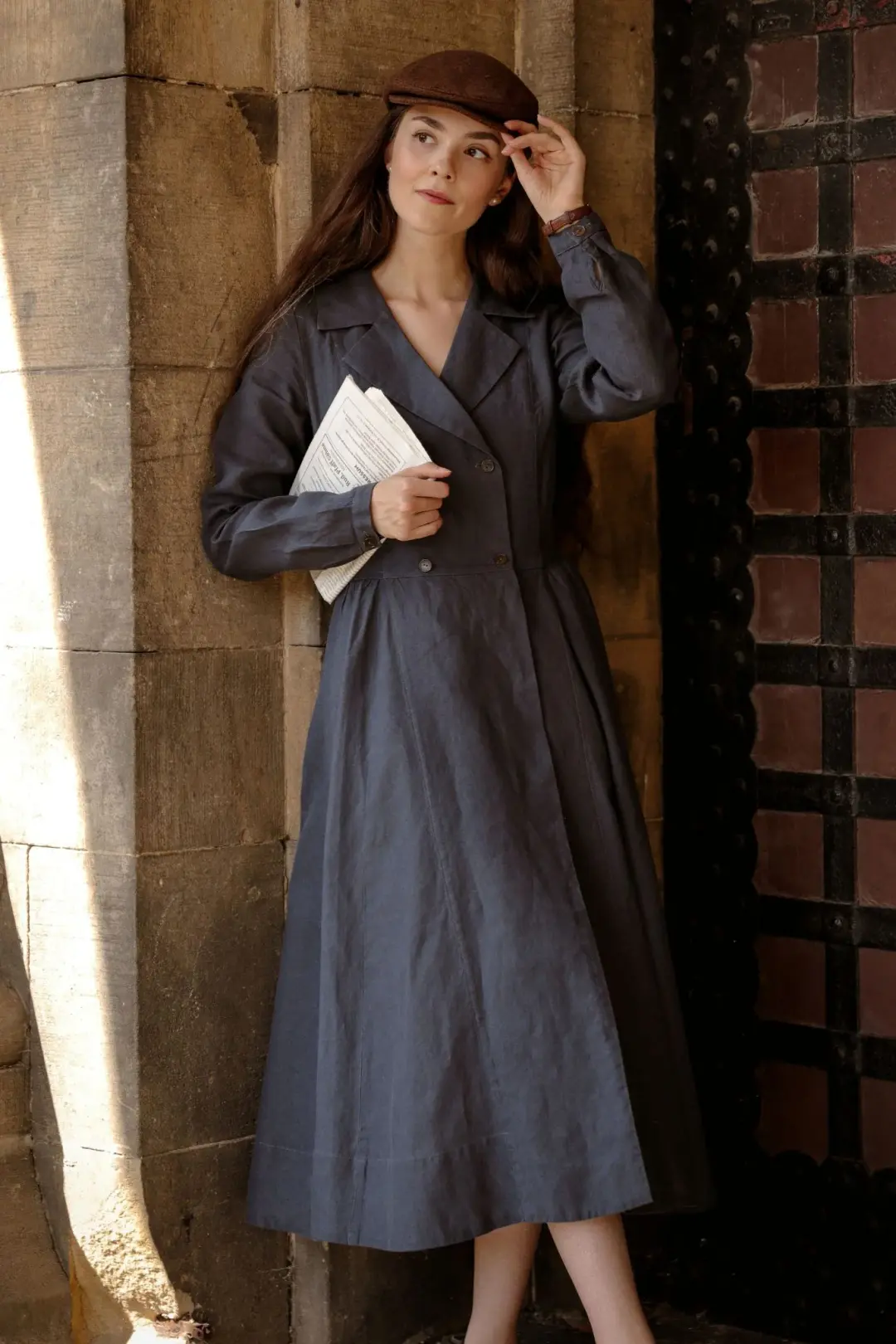Enola – Tailored Linen Midi Dress with Notch Collar