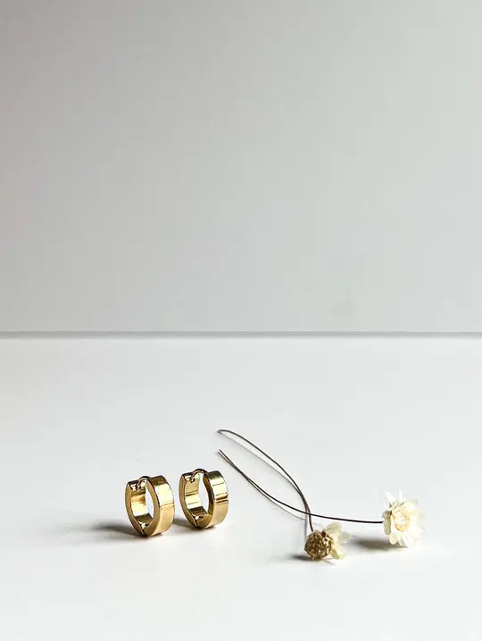 Small Huggie Hoop
