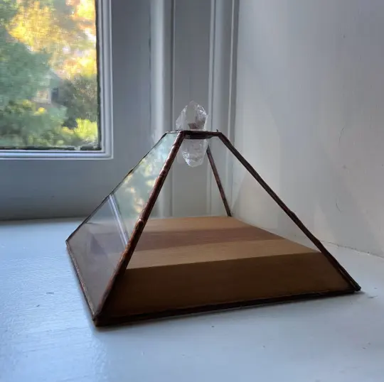 Crystal Topped Pyramid Box, Large no.2