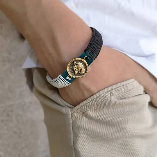 The Instinctive Shield Wolf Bracelet | Your Inner Compass