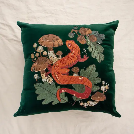 [COTTON VELVET PILLOW COVER] Salamander Woods
