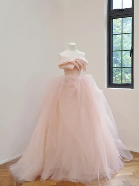 Light pink strapless fitted waist slim-fitting ball gown/bridal dress R8530