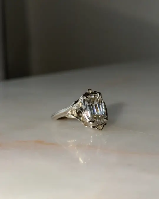 Coup De Fouet! // 14kw + 4.12ct Diamond