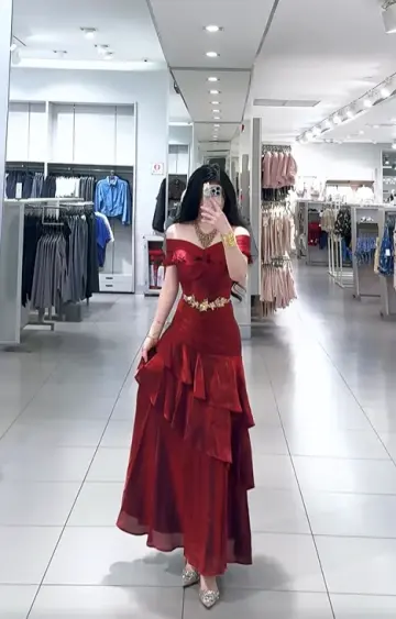 Red off-shoulder fitted waist slim-fitting tiered skirt long ball gown R7782