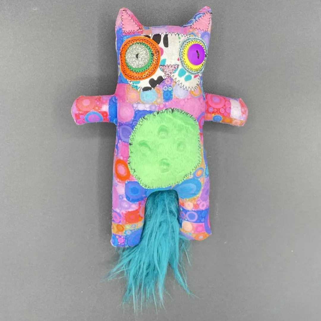 Manwich - A Purrfectly Loveable Compact Cat