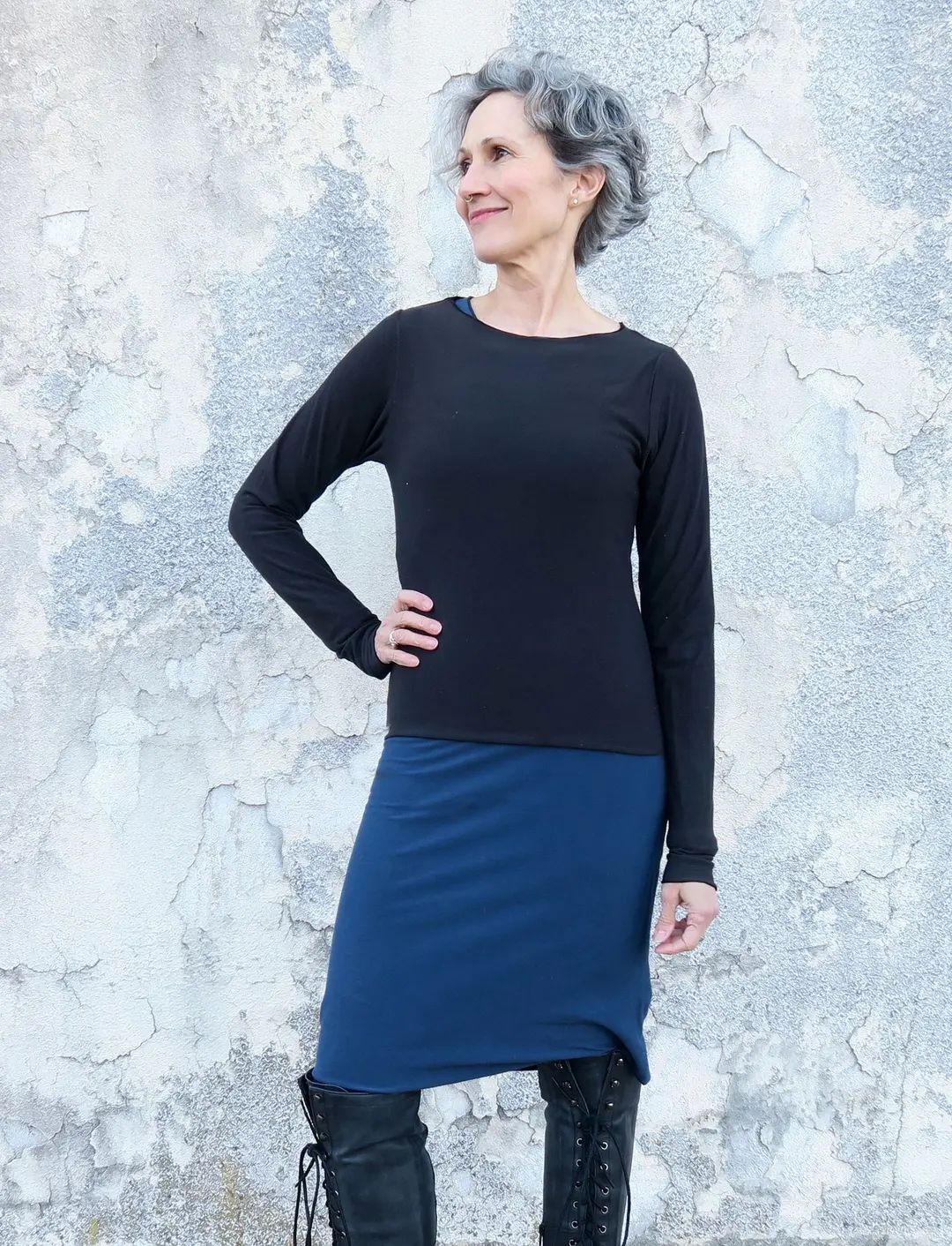 Jewel Simplicity Cropped Shirt