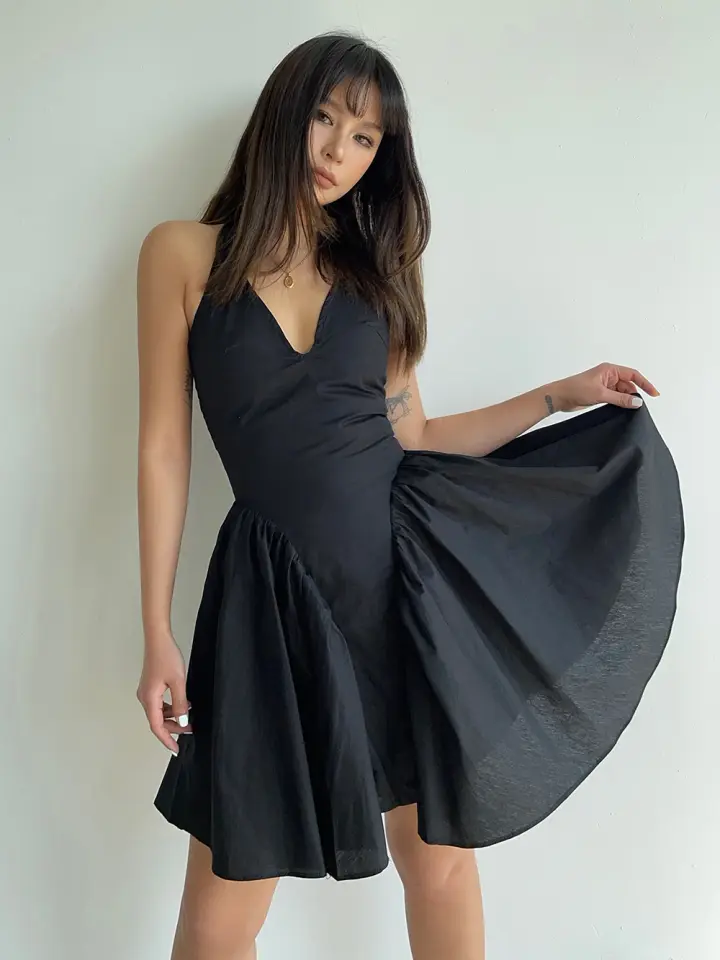 High-cold black halter neck dress 2025 new style women's summer little black dress R3079