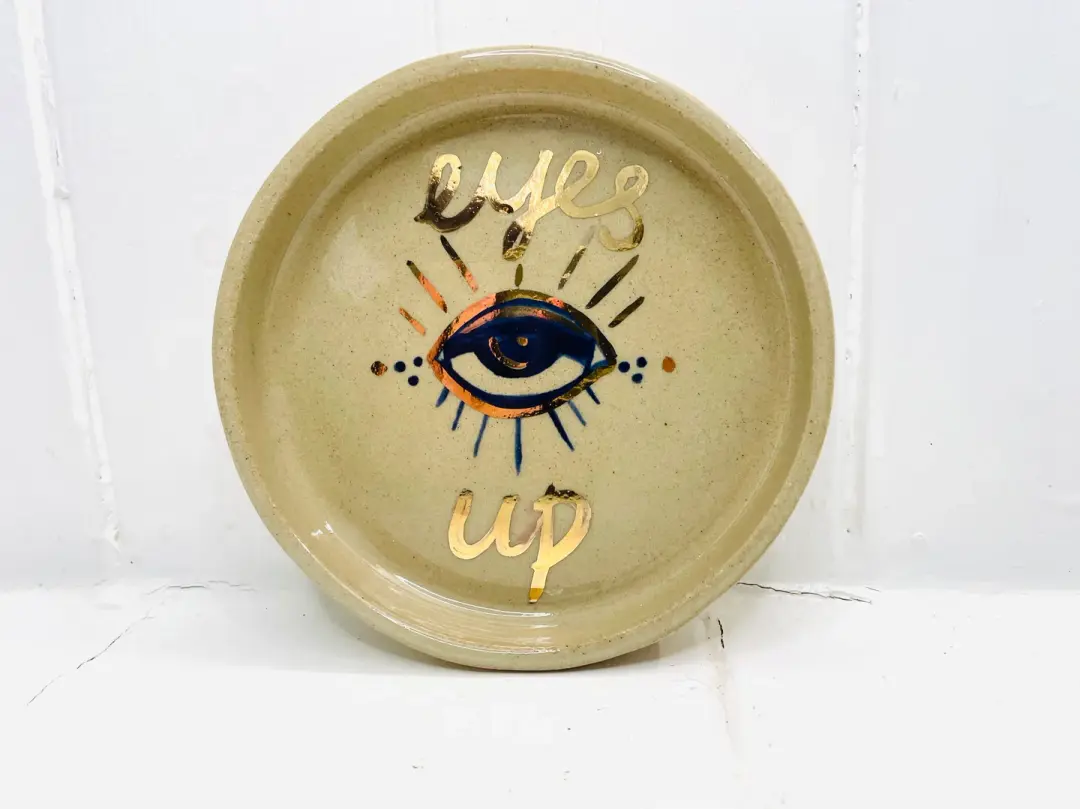 Eyes up trinket trays