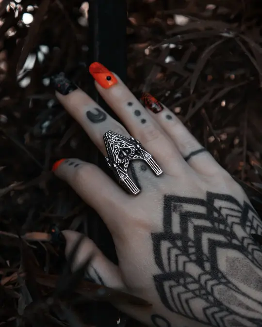Phantom Pillars Ring