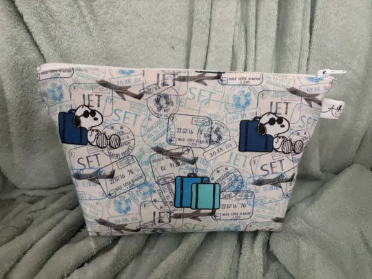Traveling Zipper Pouch