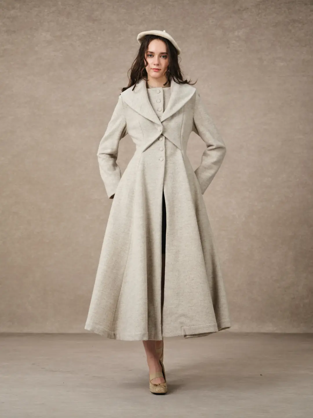 Gemma 17 | 100% wool victorian coat