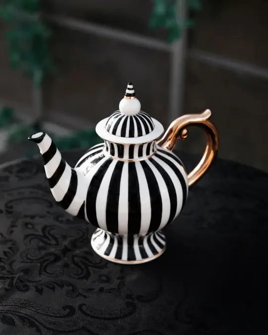 Teapot | Grim & Ghostly Tea Set