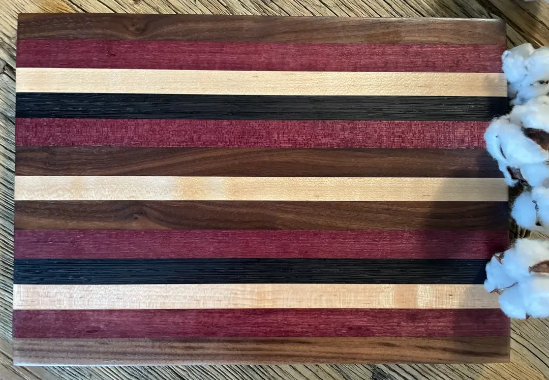 24M030 - Board