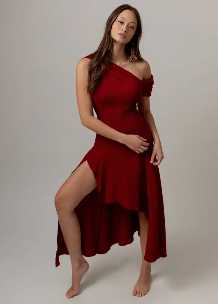 Roxanya Dress in Crimson