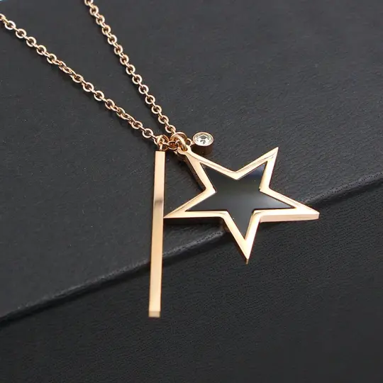 Blackstar Design Pendant Rose Gold chain