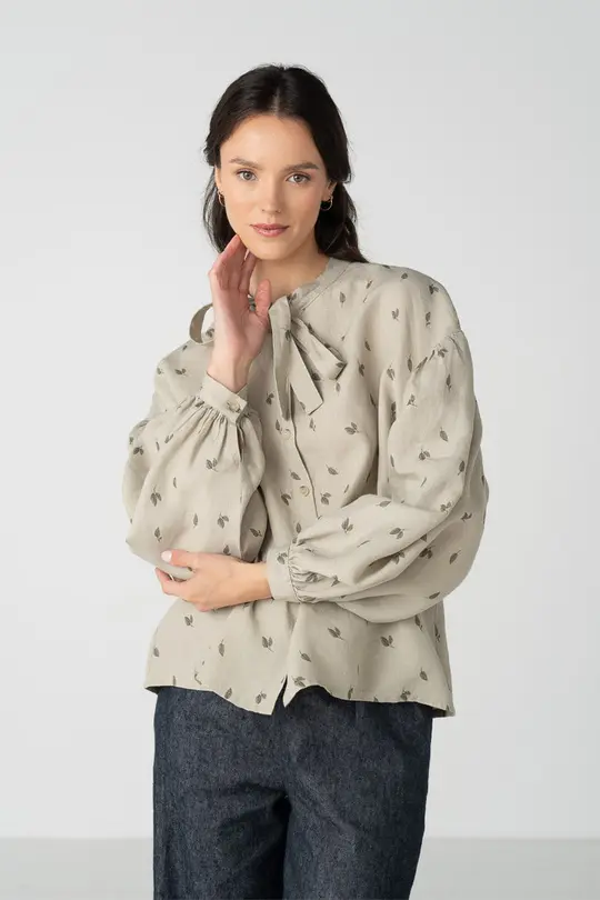 Clementine – Linen Shirt with Bow-Tie Collar