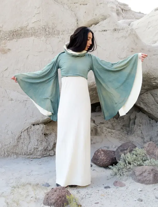 Chunky Cowl Priestess Sleeve Simplicity Bralette