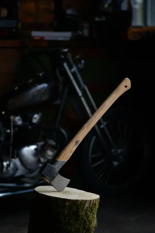 Small Splitting Axe